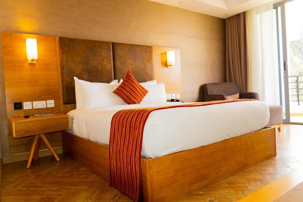The Alps Hotel Накуру Екстериор снимка