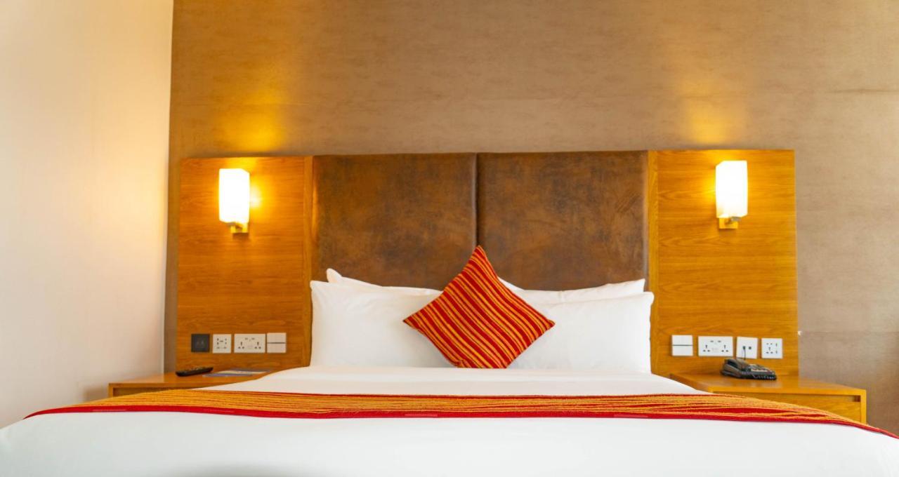 The Alps Hotel Накуру Екстериор снимка
