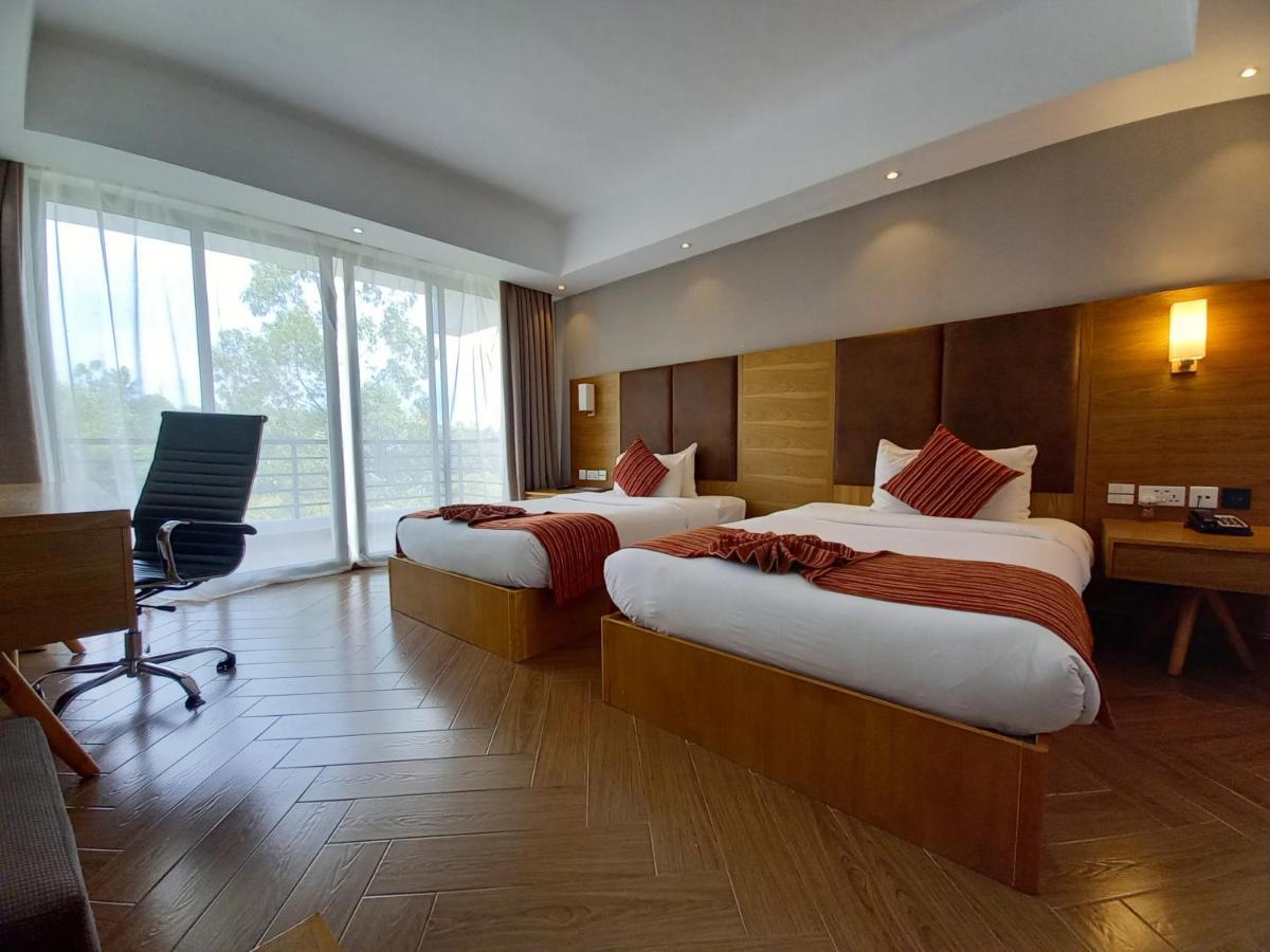 The Alps Hotel Накуру Екстериор снимка