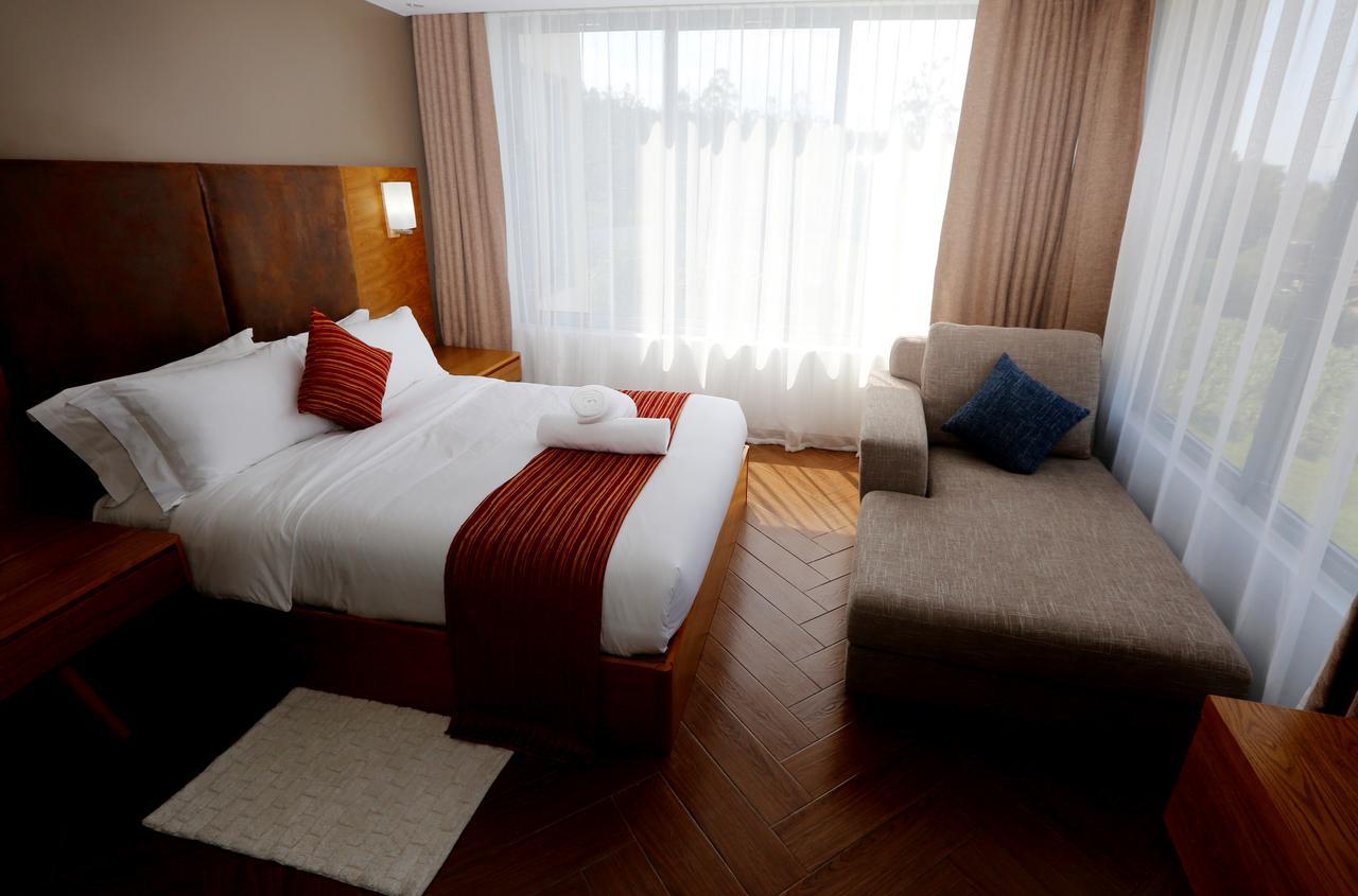 The Alps Hotel Накуру Екстериор снимка