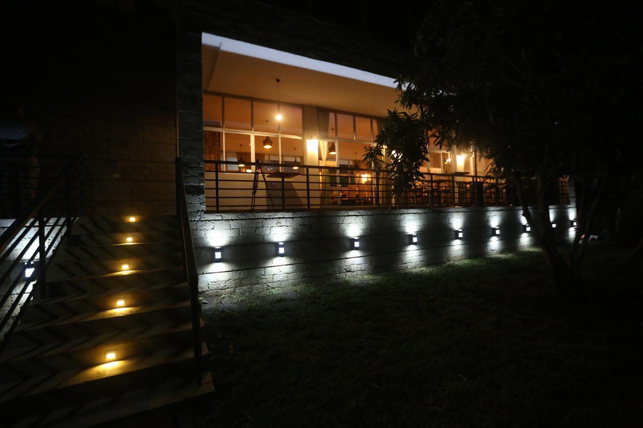The Alps Hotel Накуру Екстериор снимка