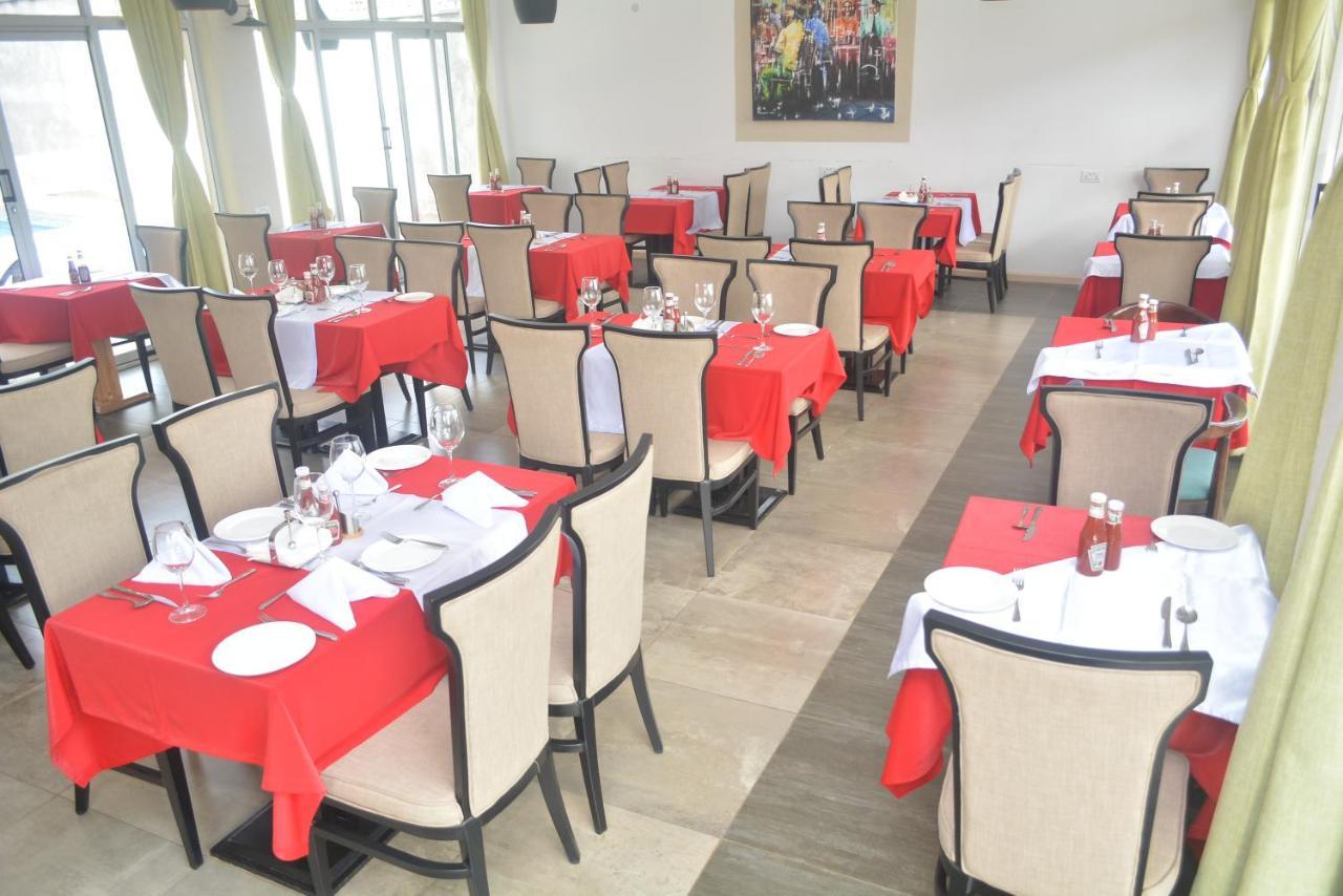 The Alps Hotel Накуру Екстериор снимка